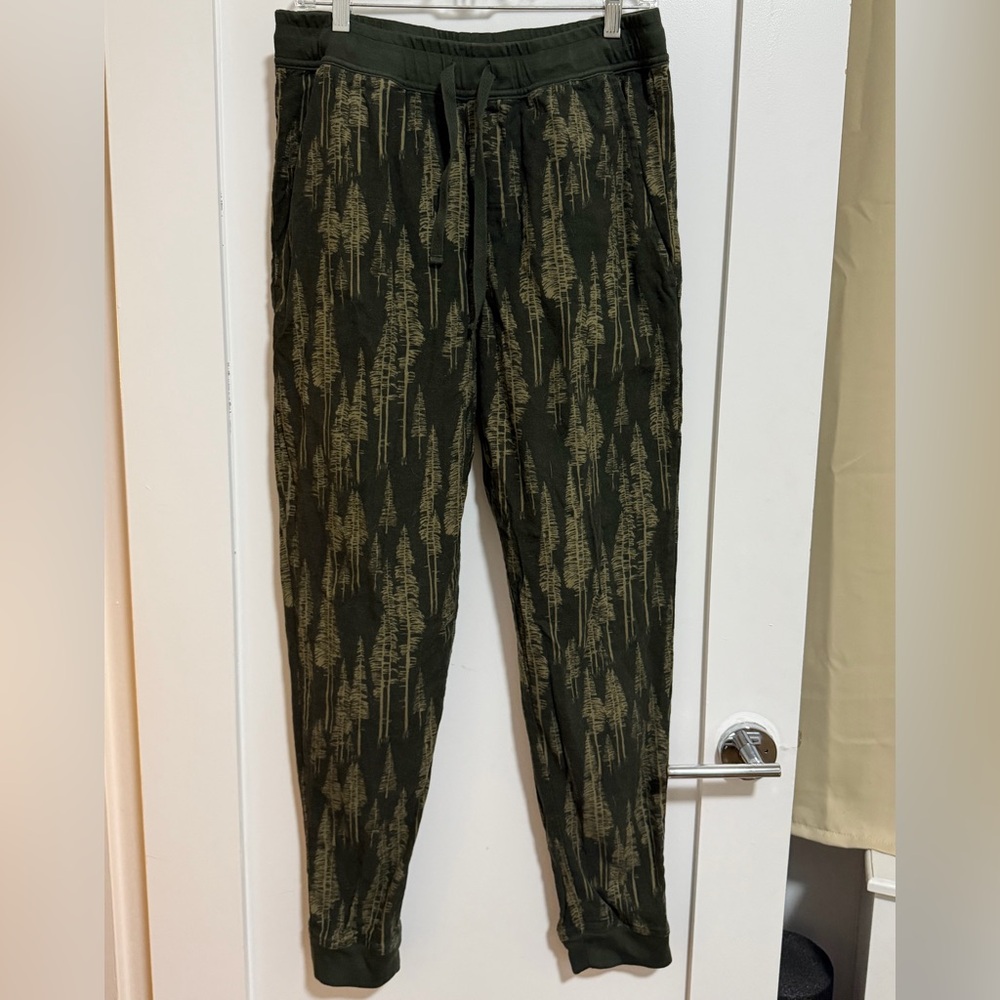 Garnet Hill Tree Pattern Drawstring Joggers